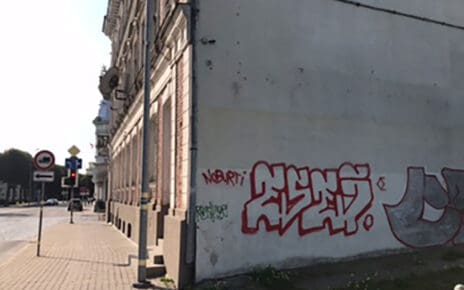 Siena Lipājā ar grafitti