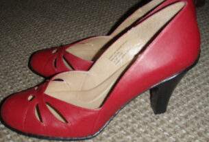 sarkanās kurpes